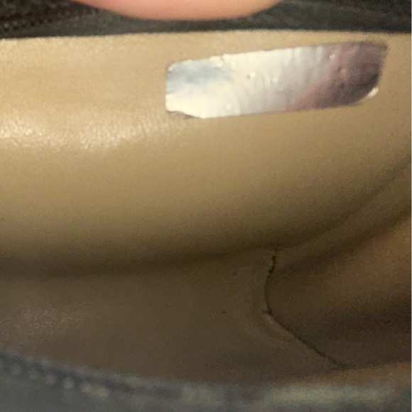 Chanel Small Caviar CC Makeup Pouch, Authentic - Picture 7 of 9